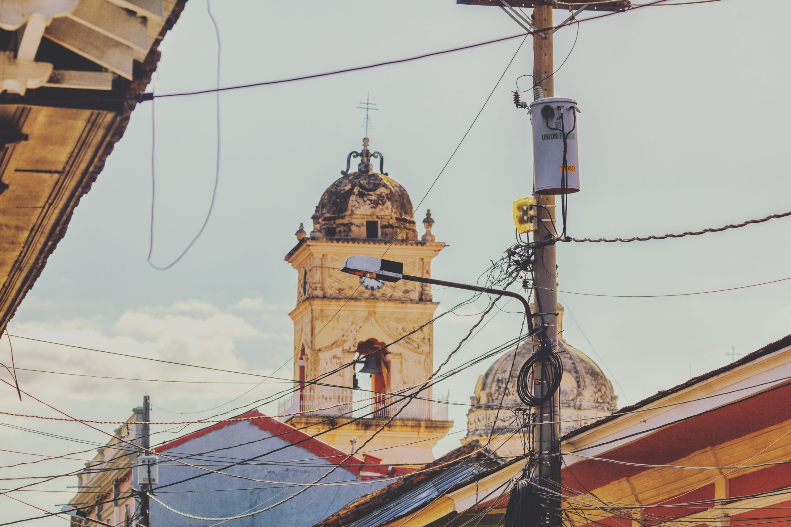 Imagen de la noticia Prevención de la incidencia de la COVID-19 con estrategias de amortiguamiento complementarias, incluyentes y equitativas entre la red pública y comunitaria de salud, en el municipio de Bluefields, Raccs. Nicaragua