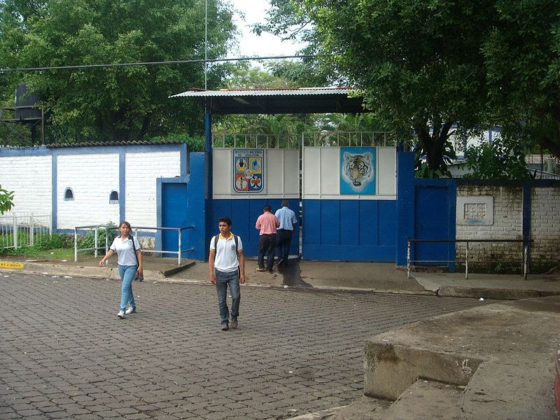 Imagen de fondo de Fundación Cooperación y Desarrollo Comunal El Salvador (CORDES)