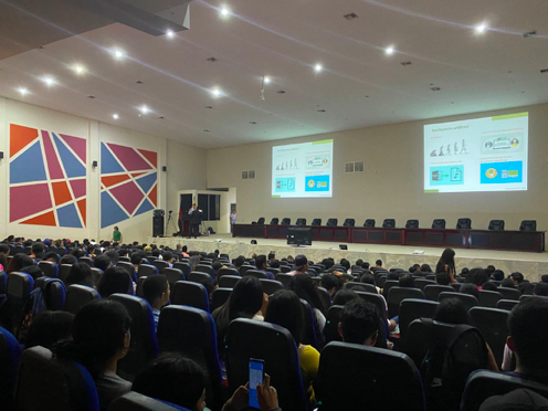Imagen de la noticia La UCO lleva a cabo un seminario sobre Protección del Medio Ambiente y Gestión Sostenible en Ecuador